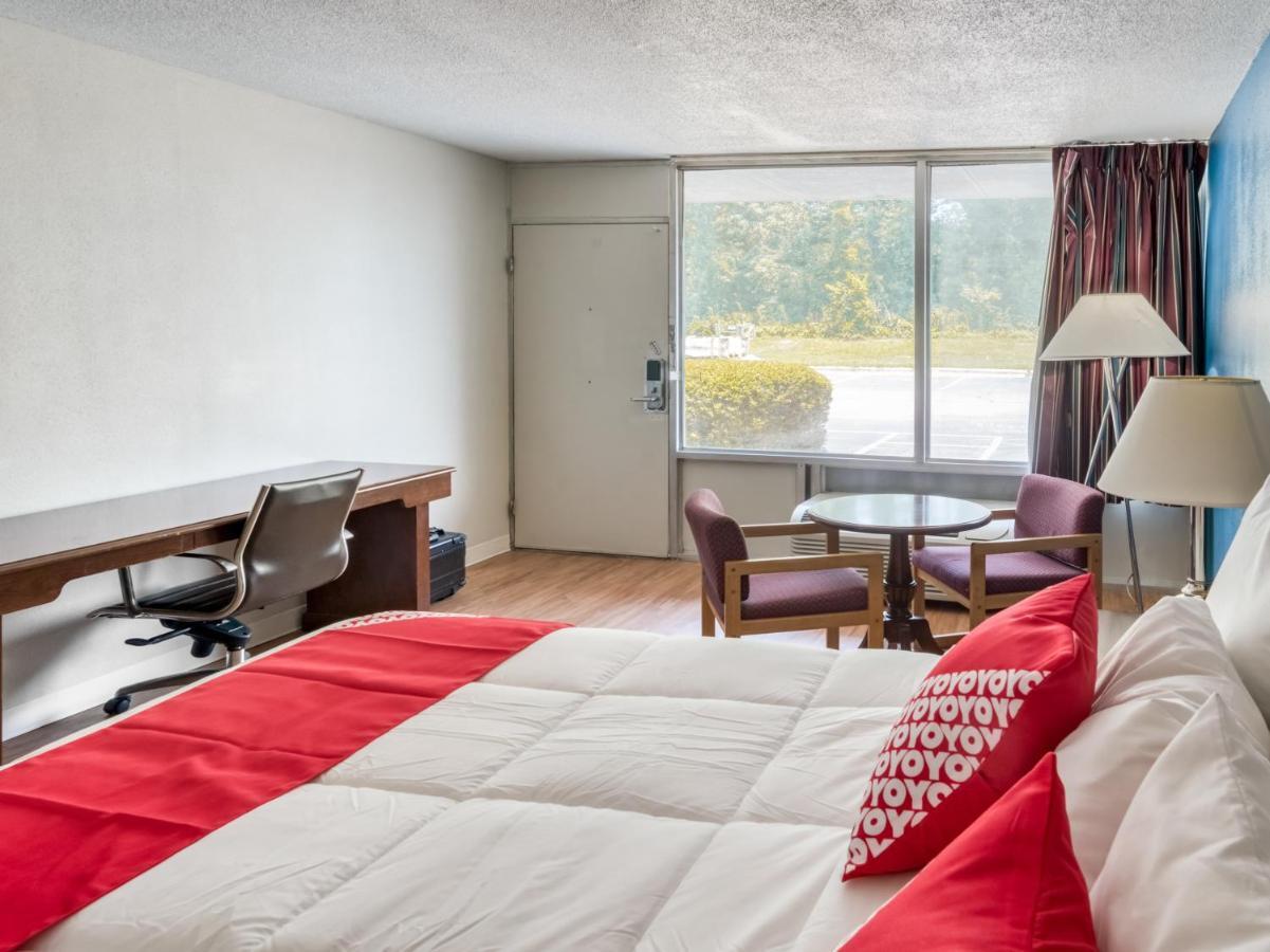 Oyo Hotel Battleboro Eksteriør billede